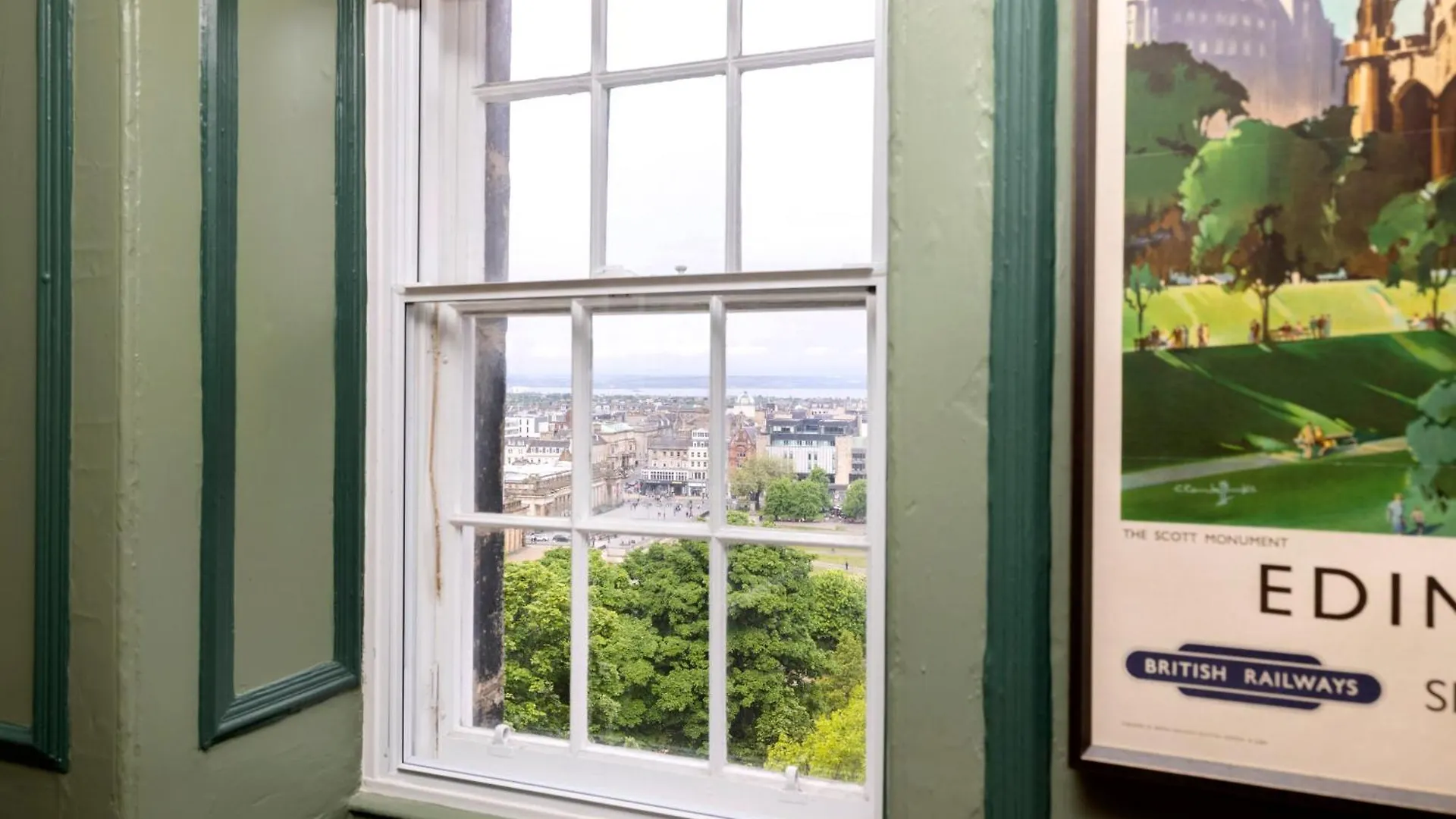 Joivy Eclectic Apartment Near Edinburgh Castle