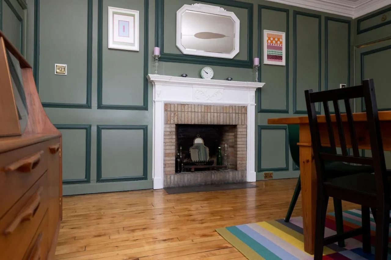 Joivy Eclectic Apartment Near Edinburgh Castle Regno Unito