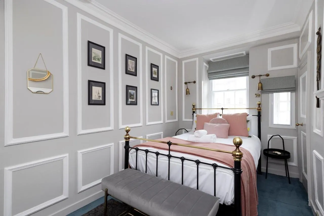 Joivy Eclectic Apartment Near Edinburgh Castle 0*,